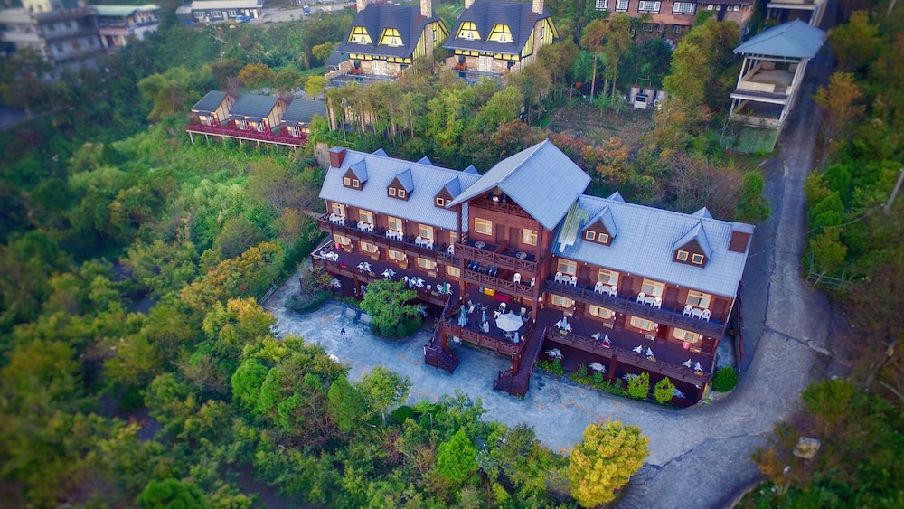 Beverly B&B 4/50