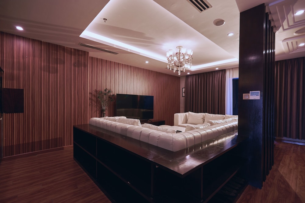 MERCURY BOUTIQUE HOTEL 32/76