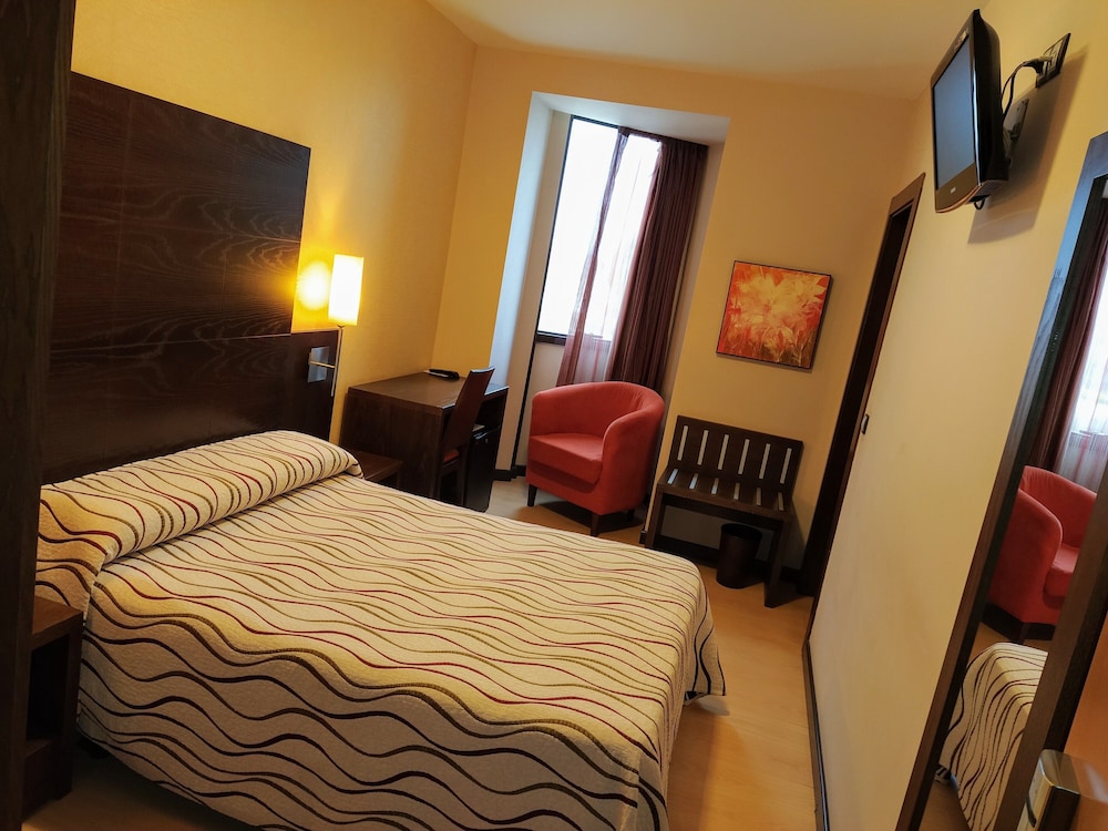 Hotel Juleca 13/26