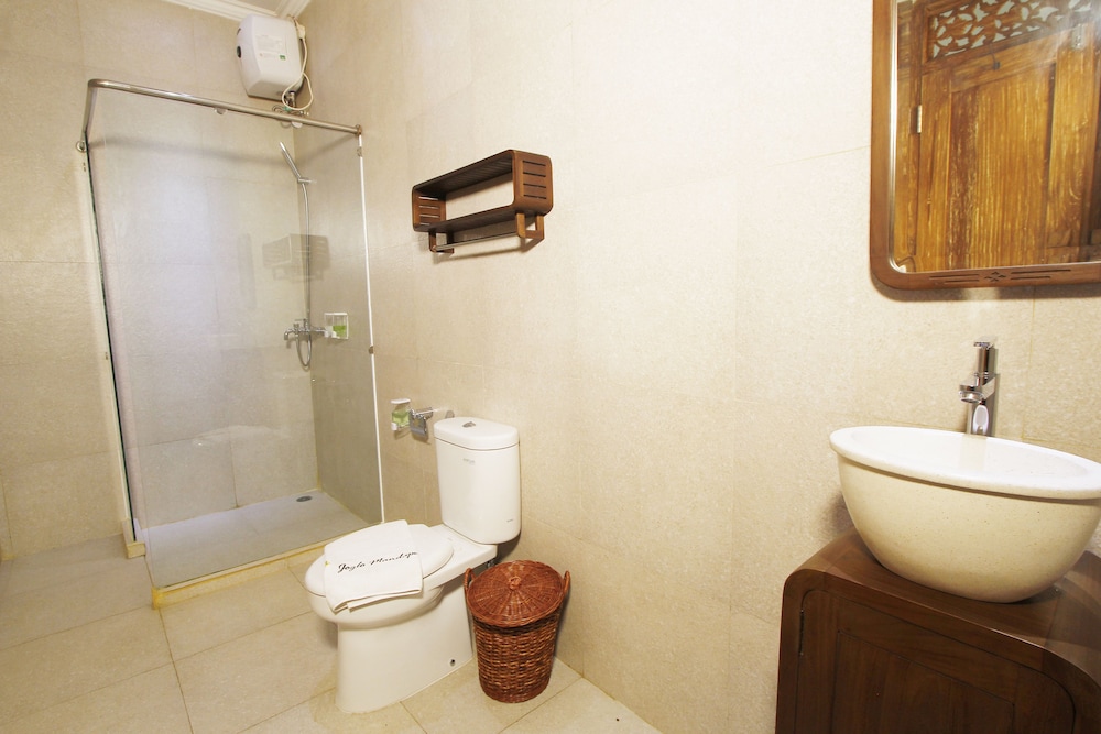 Joglo Mandapa Boutique Hotel and Resto 31/36