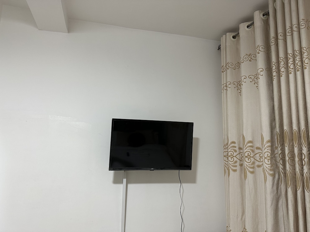 OYO New City Lodge 38/45