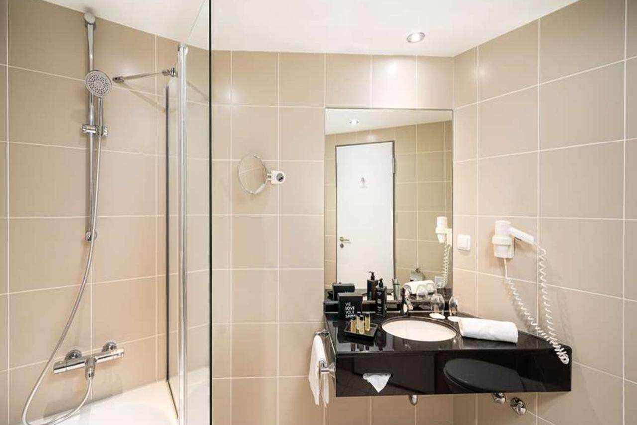 Premier Inn Hamburg Finkenwerder Elbufer 32/34
