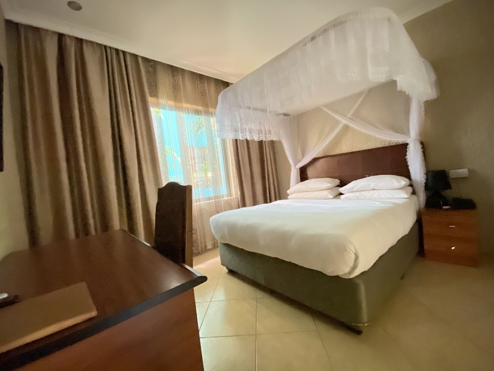 Sangana Lodge 16/50