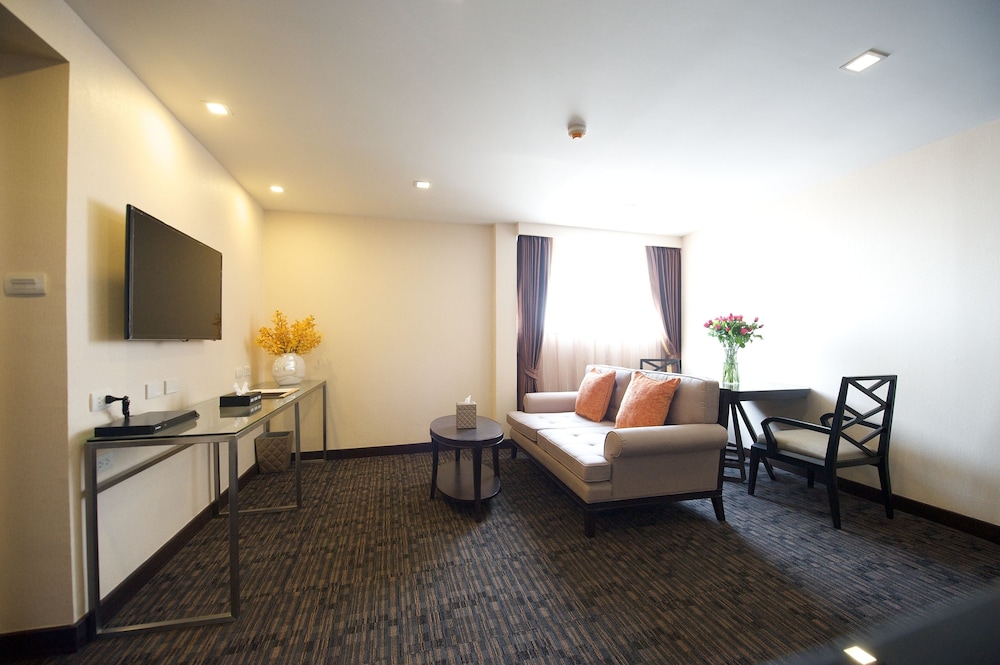 Hotel Royal Bangkok 38/67