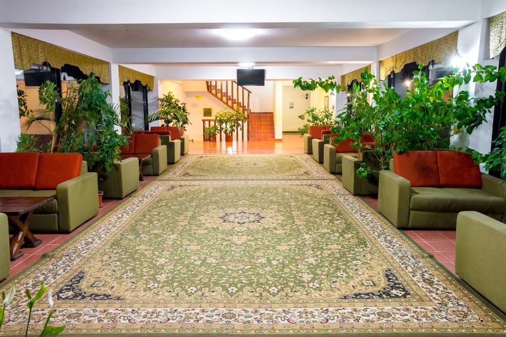 Saraichik Hotel 37/52