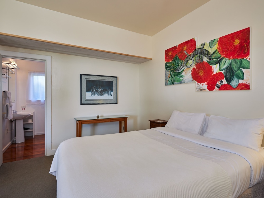 Lemon Tree Lodge 12/71