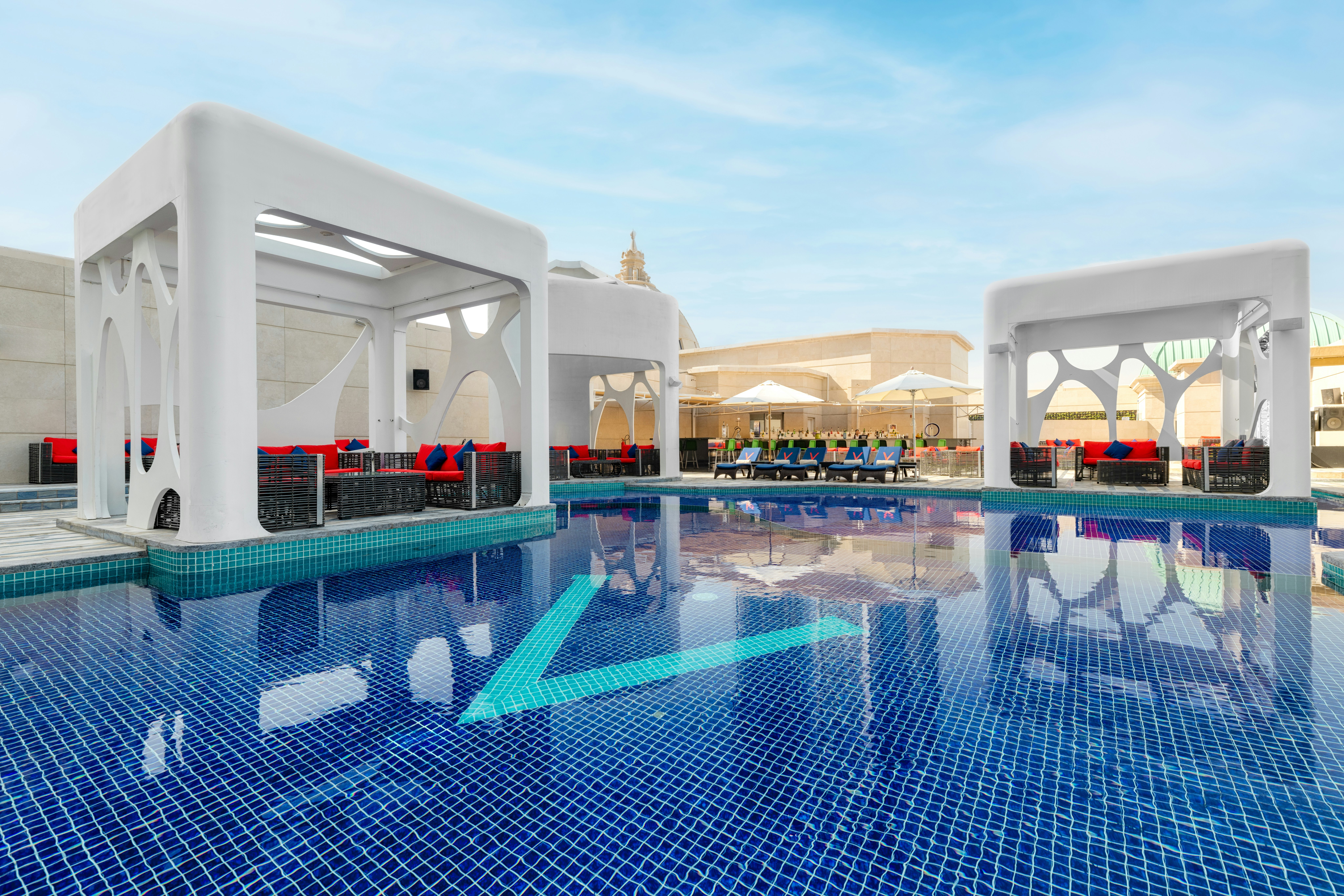 V Hotel Dubai, Curio Collection by Hilton 32/68