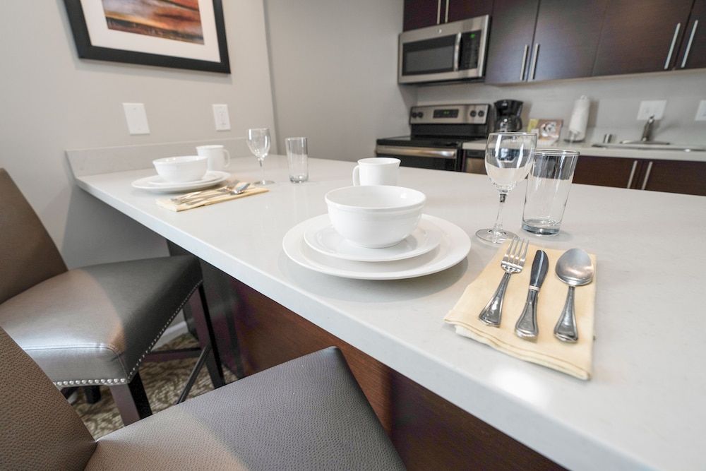 Chase Suite Hotel Newark 38/52