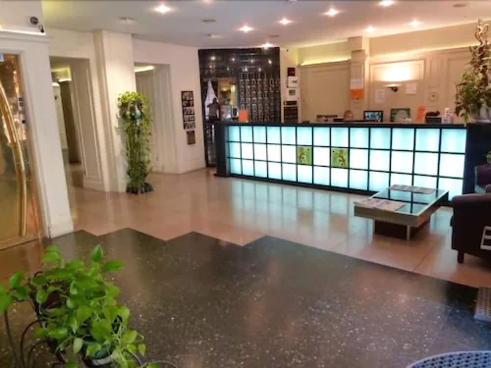 lobby