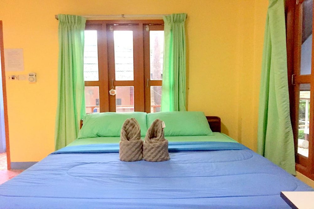 Sea Breeze Resort 9/35