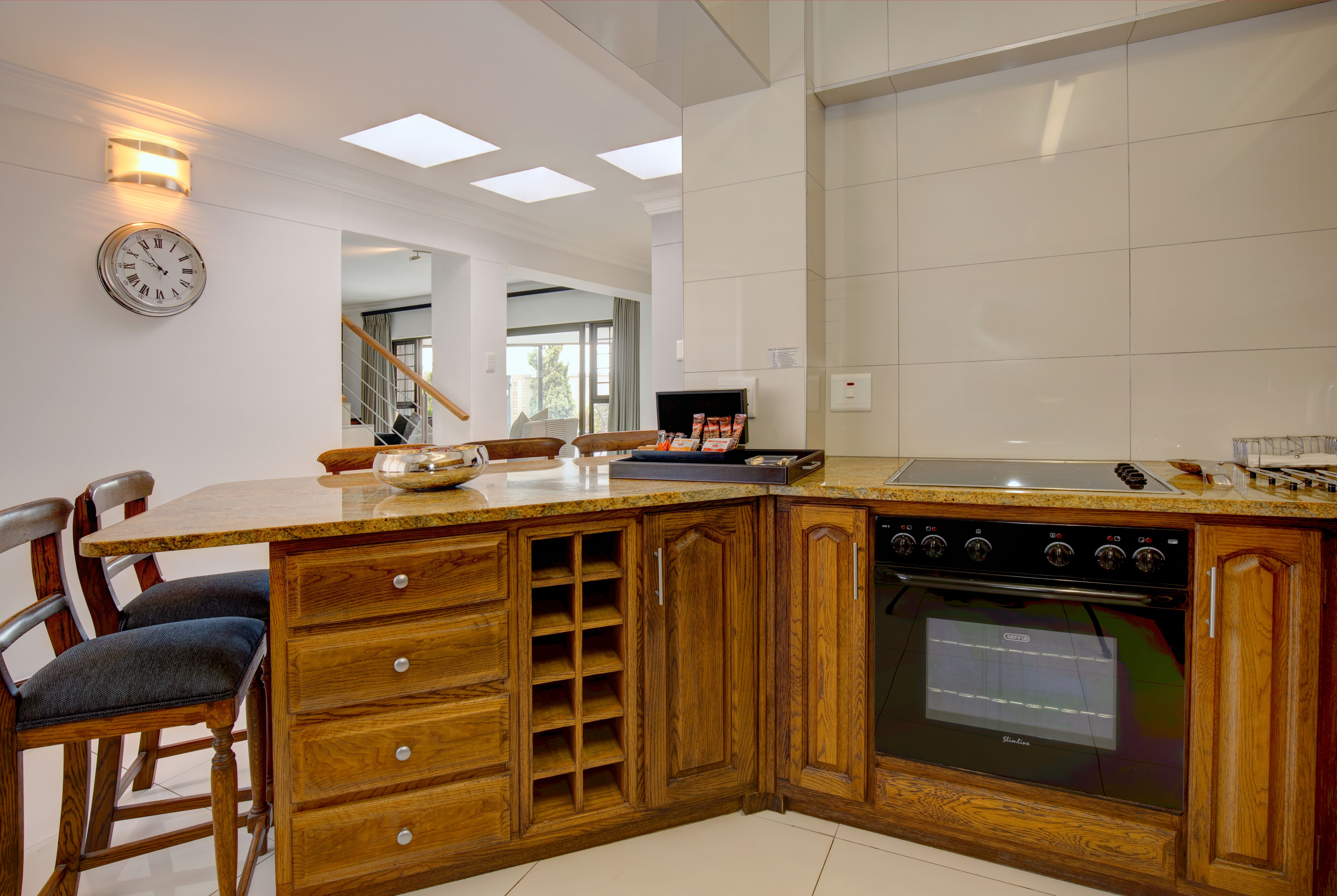 African Oceans Manor Guest House 4/50