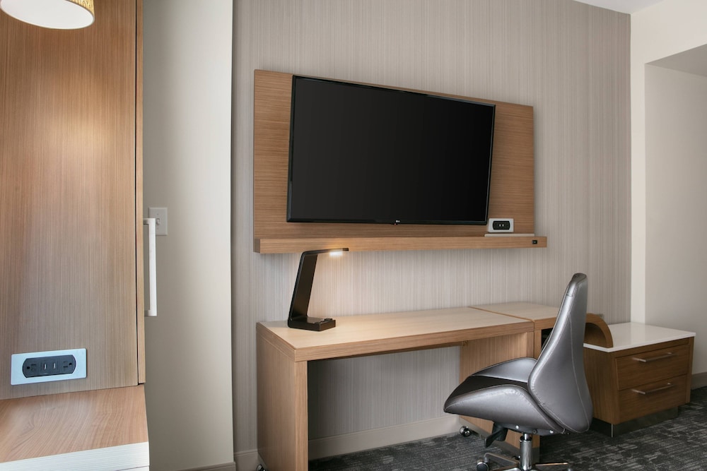 Courtyard by Marriott Sioux City Downtown/Convention Cente 49/53