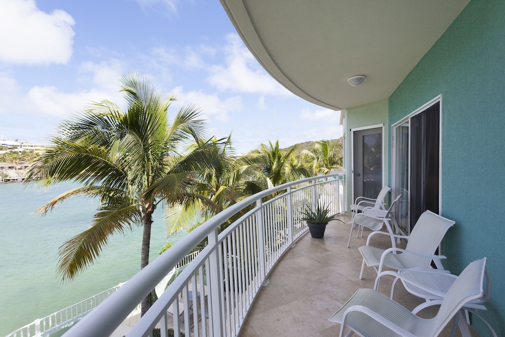 Oyster Bay Beach Resort 2/48