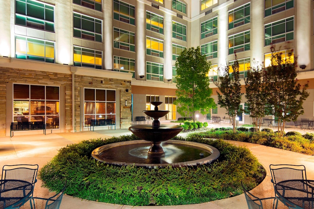 Delta Hotels by Marriott Midwest City at the Reed Conference Center 3/43