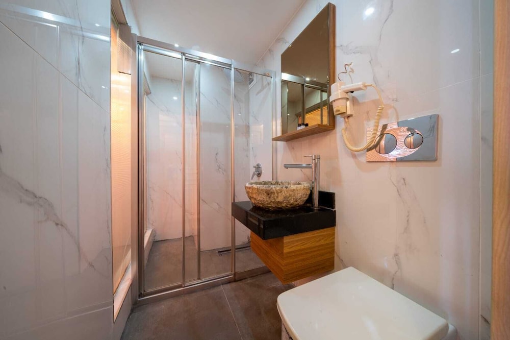 Holiday Business Otel 41/41