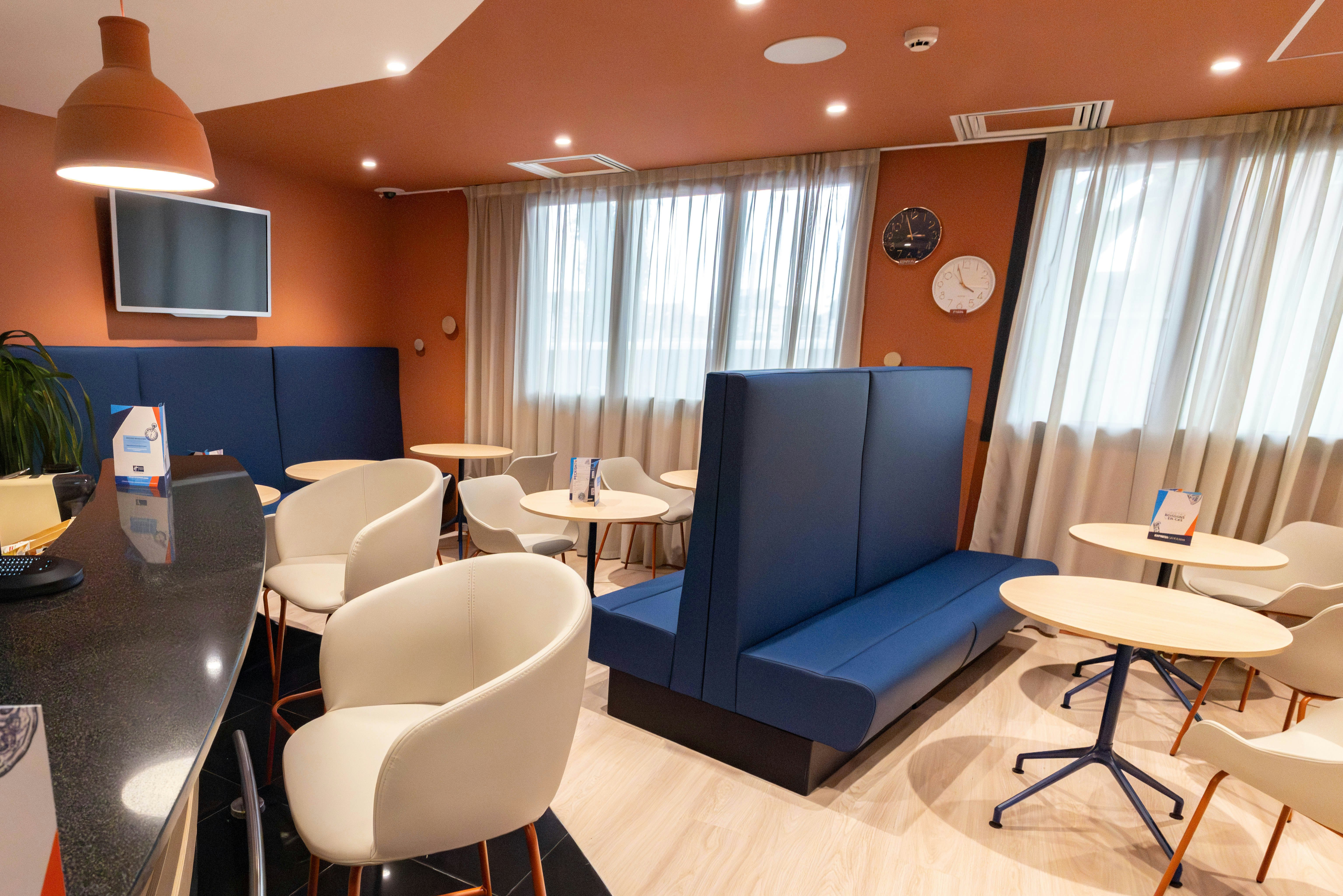 HOLIDAY INN EXPRESS ARRAS 63/78