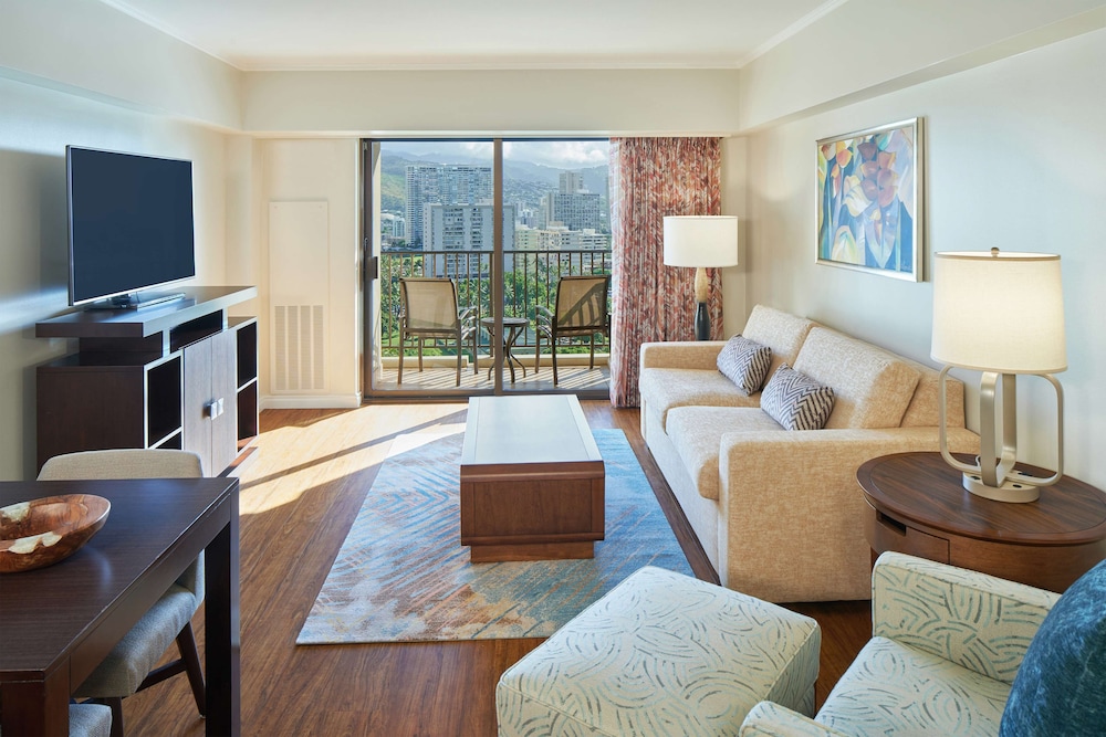 Hilton Grand Vacations Club at Hilton Hawaiian Village 31/50