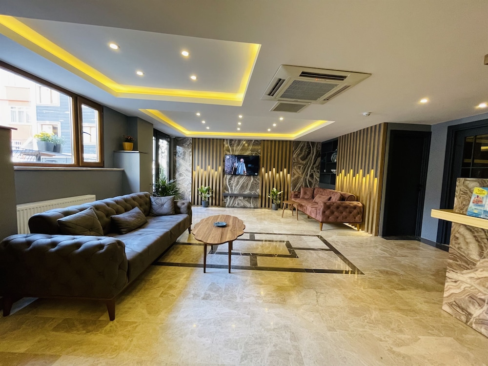 Zem Hotel 34/45