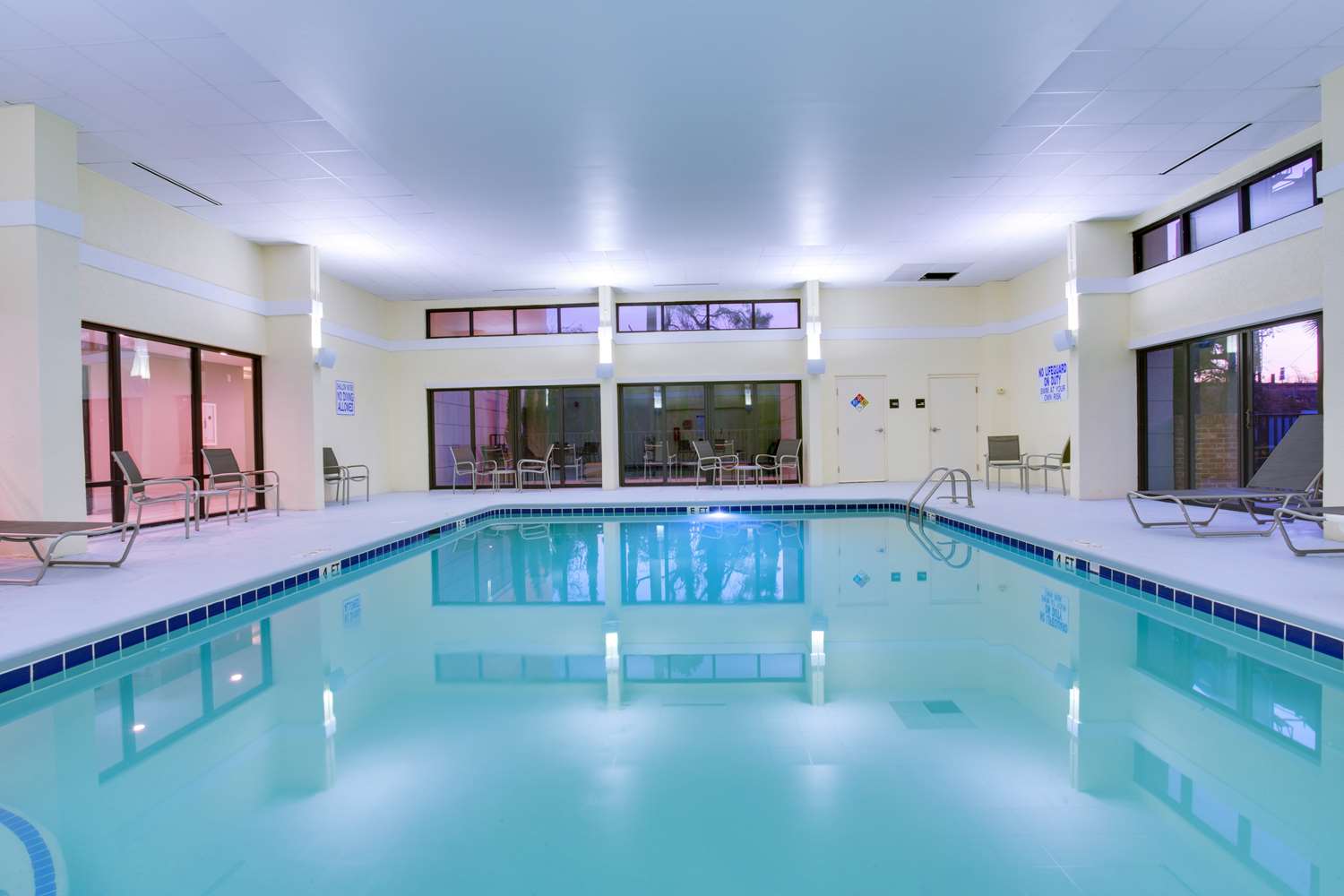 swimming pool spa