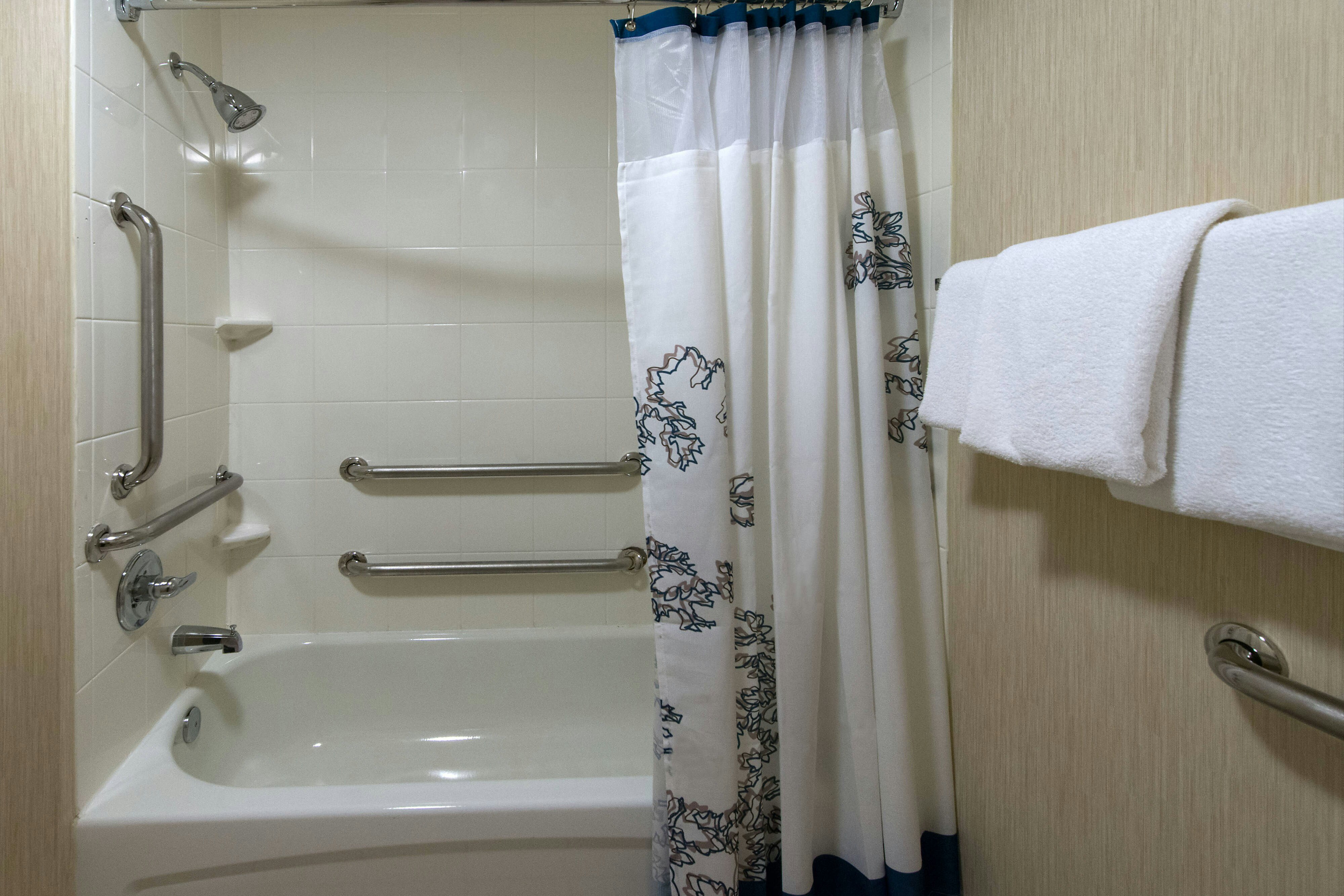 Residence Inn by Marriott Fayetteville Cross Creek 35/36