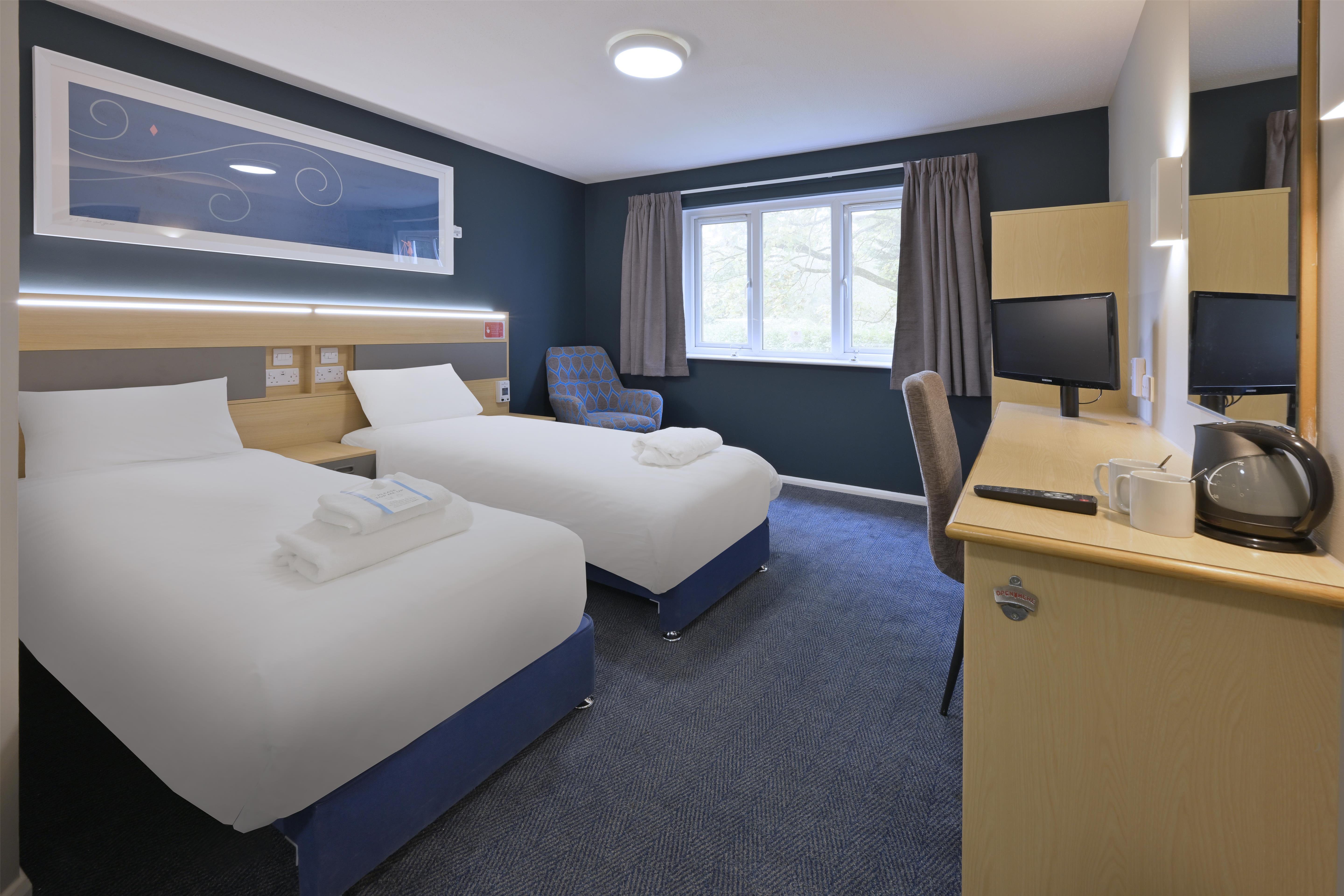 Travelodge Oxford Wheatley 5/24