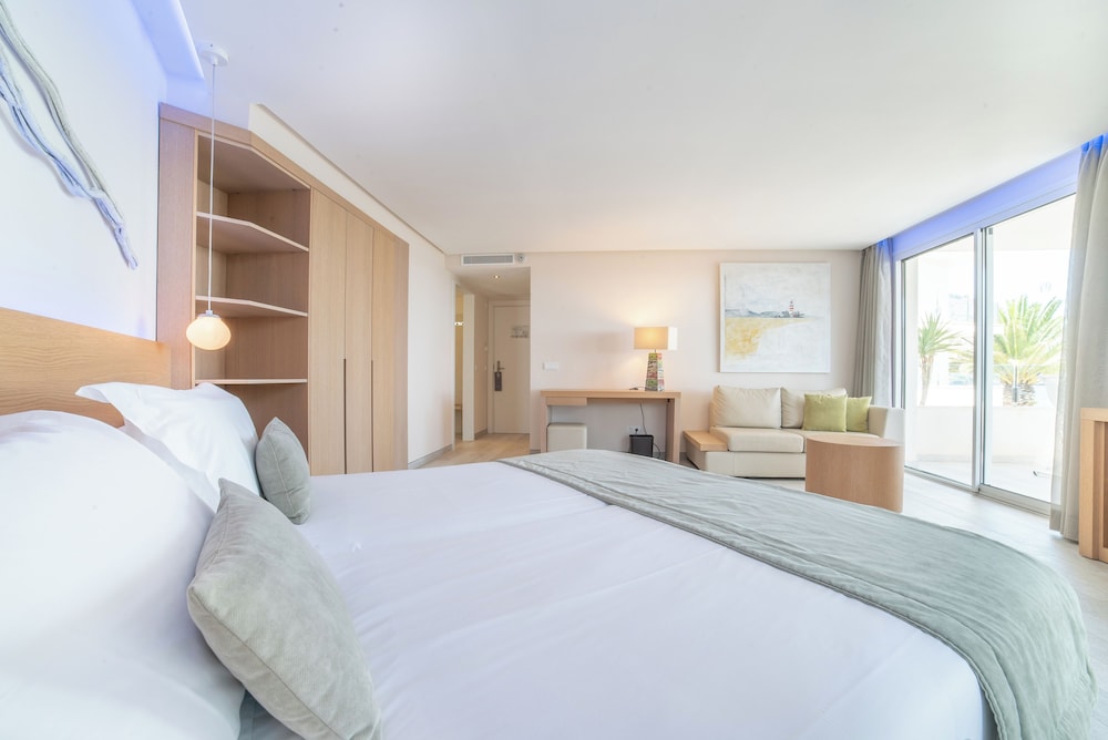 Melbeach Hotel and Spa 39/90