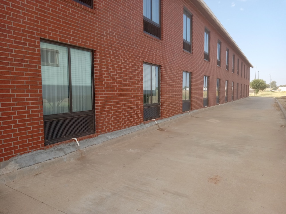 Days Inn by Wyndham Alva 20/24