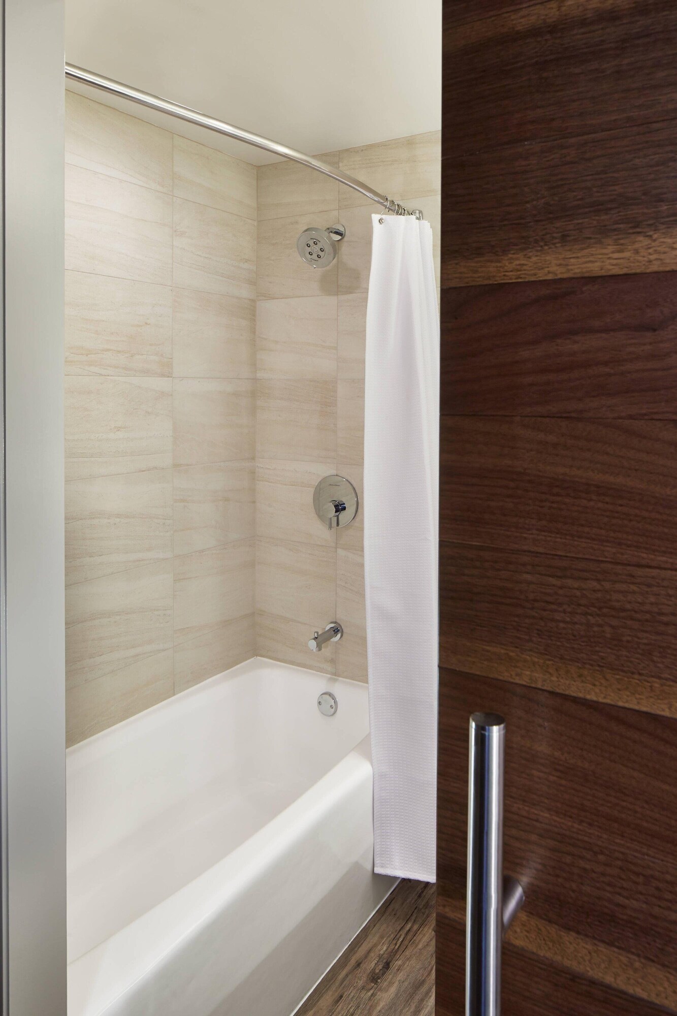 جناح بسرير كينج بغرفة نوم واحدة، The Del Monte Lodge Renaissance Rochester Hotel Spa 8/10