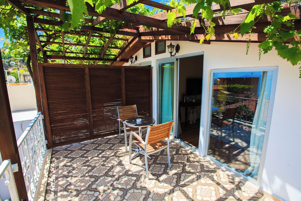 Lemon Villa Hotel 5/74