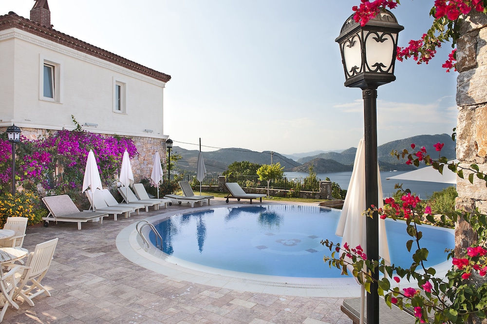 Swan Lake Boutique Hotel - Adults Only 7/67