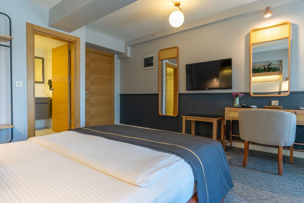 Viva La Vita Hotel Bornova 15/40