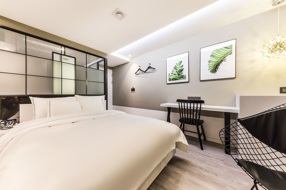 Hotel Forestar Sinchon 9/26