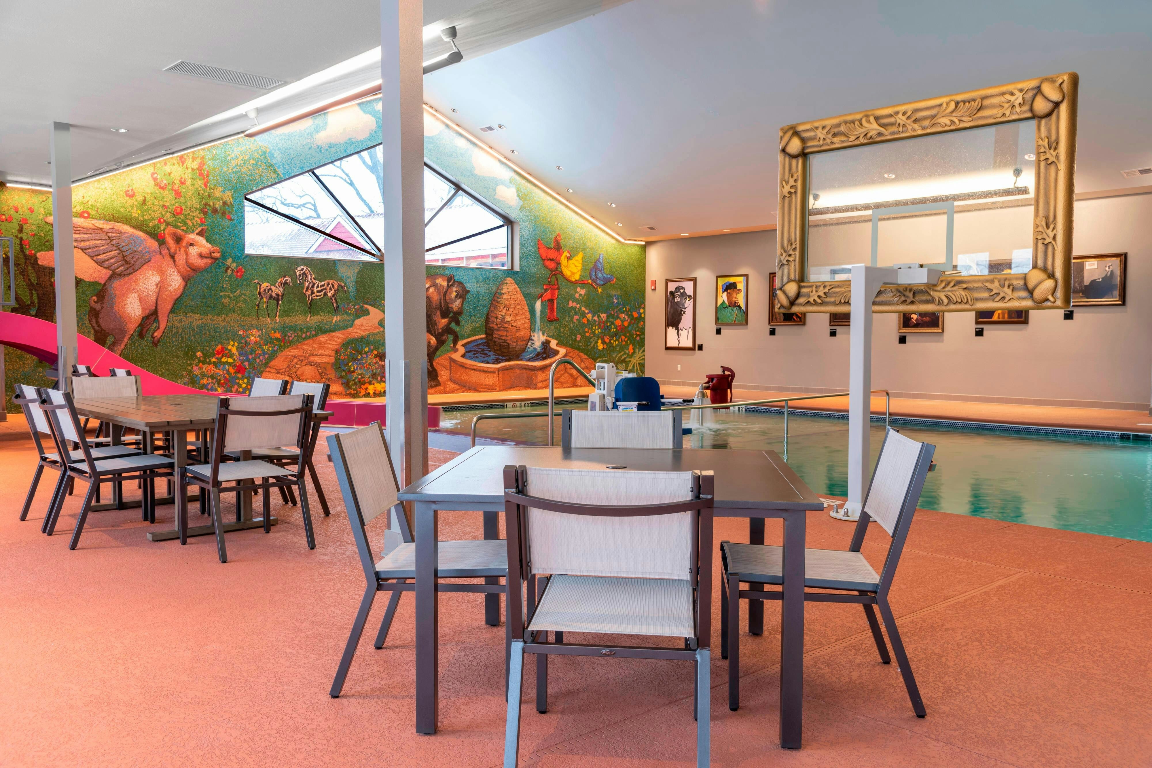 Fairfield Inn And Suites Fair Oaks Farms 43/56