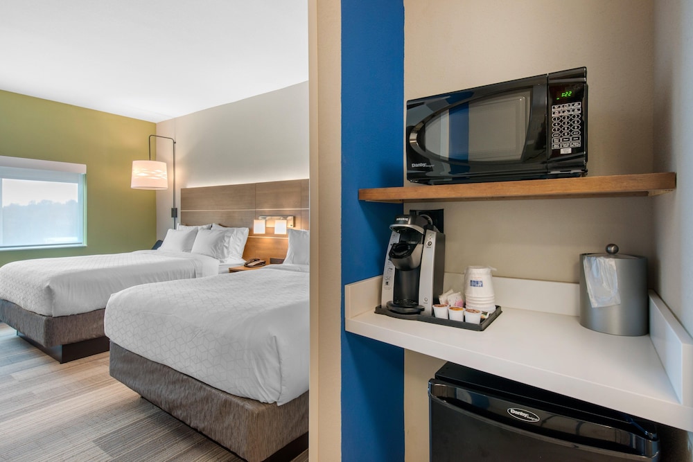 Holiday Inn Express And Suites Wildwood The Villages 18/75