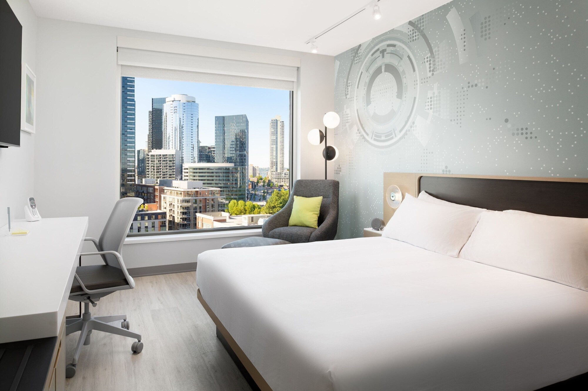 Room, King Bed, Downtown Skyline View, Accessible