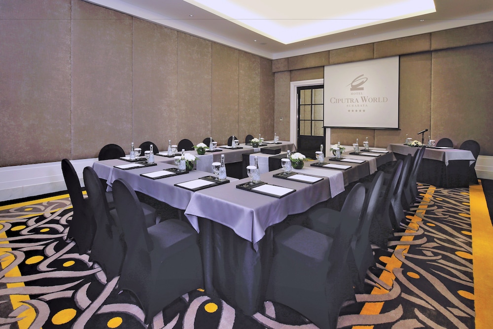 Hotel Ciputra World Surabaya managed by Swiss-Belhotel International 67/76