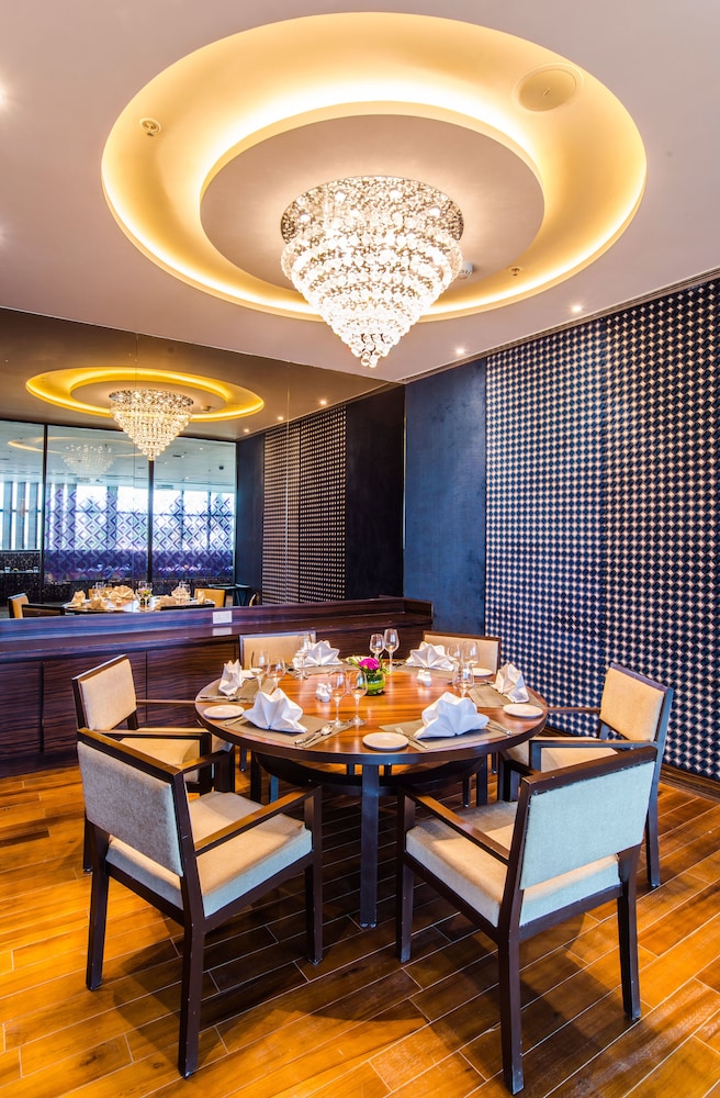 Howard Johnson Bengaluru Hebbal 61/72
