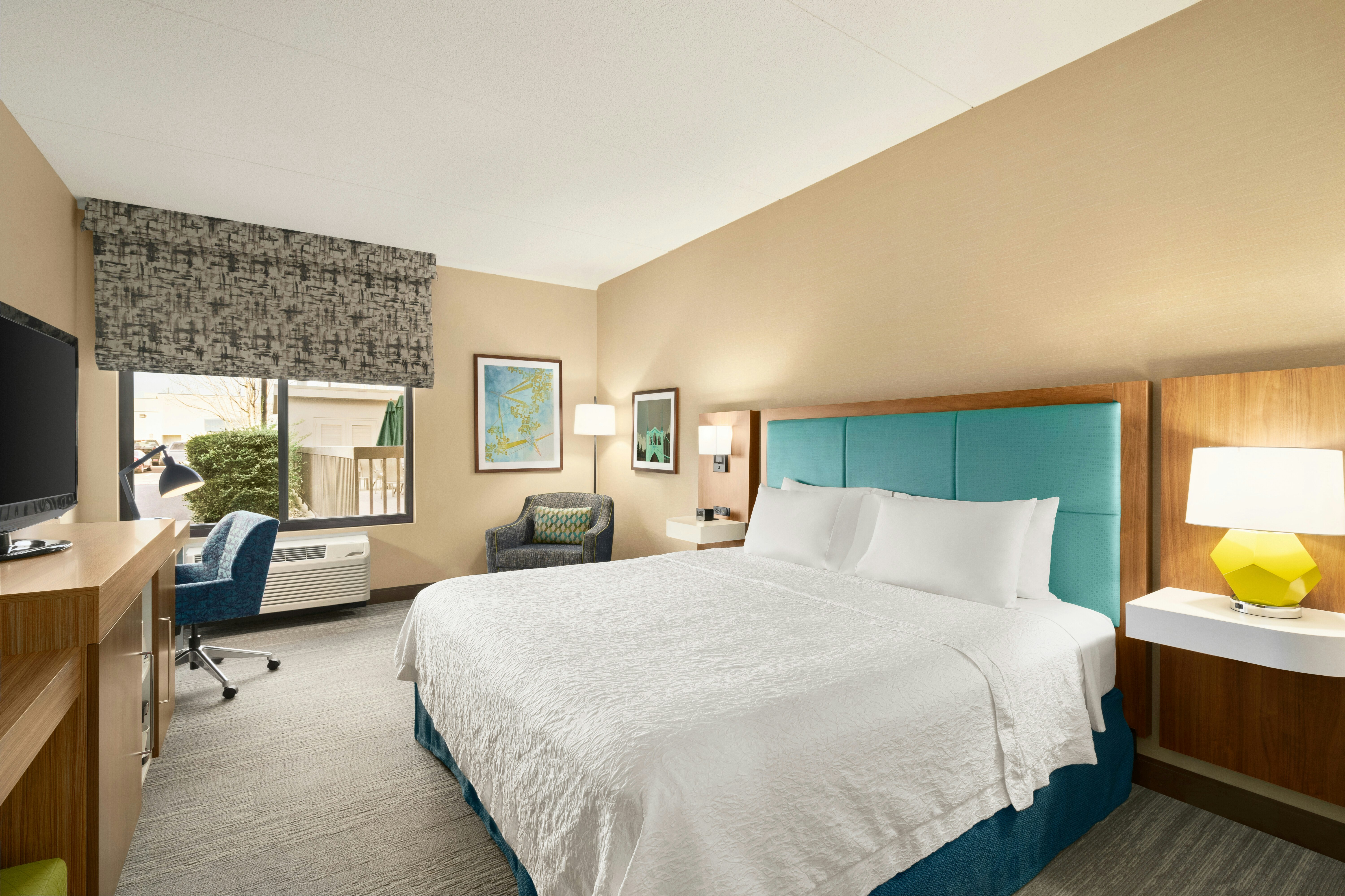 ROOM, KING BED, ACCESSIBLE
