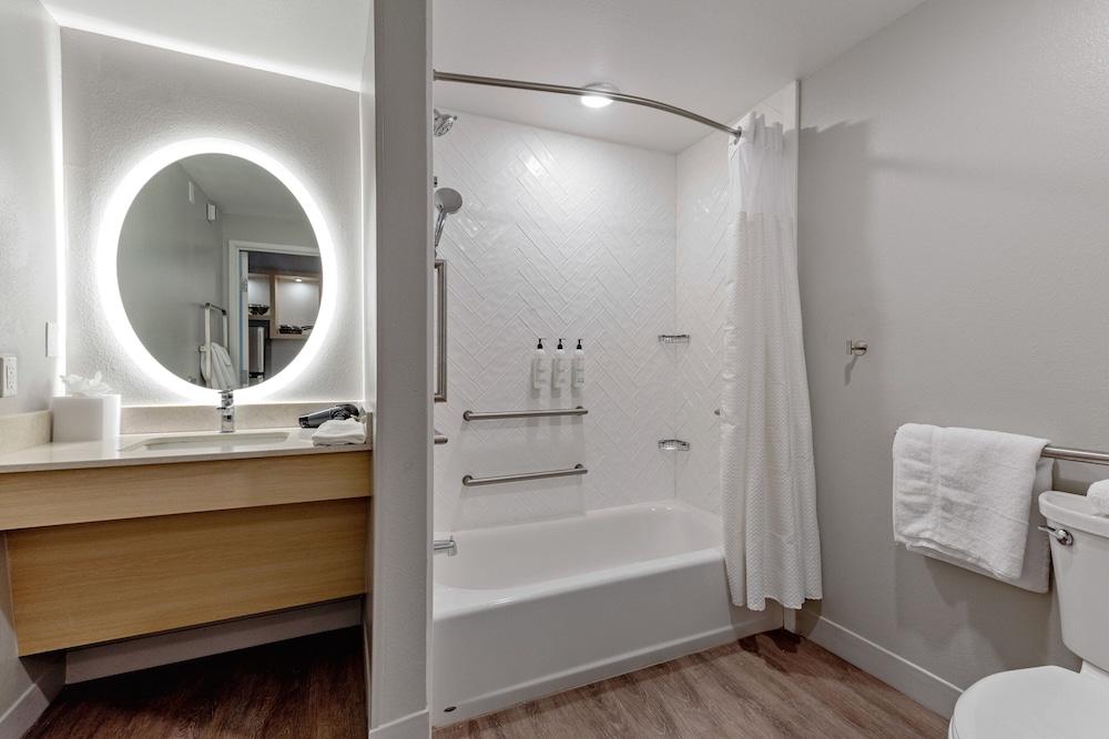 TownePlace Suites Pueblo Downtown 24/26