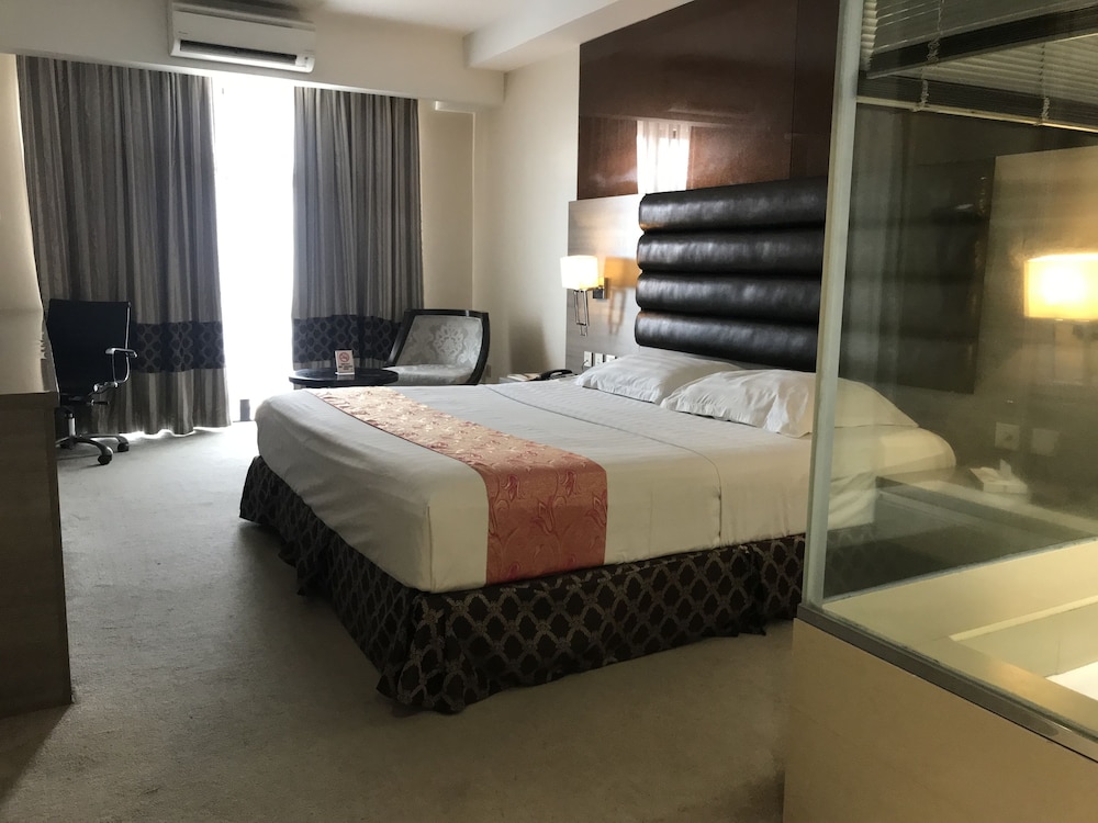 Prime Asia Hotel 19/50