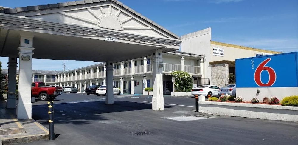 Motel6 San Rafael, CA 30/38