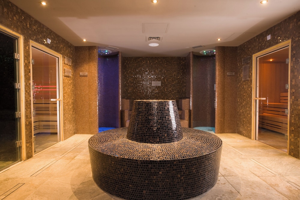 Macdonald Craxton Wood Hotel 6/60