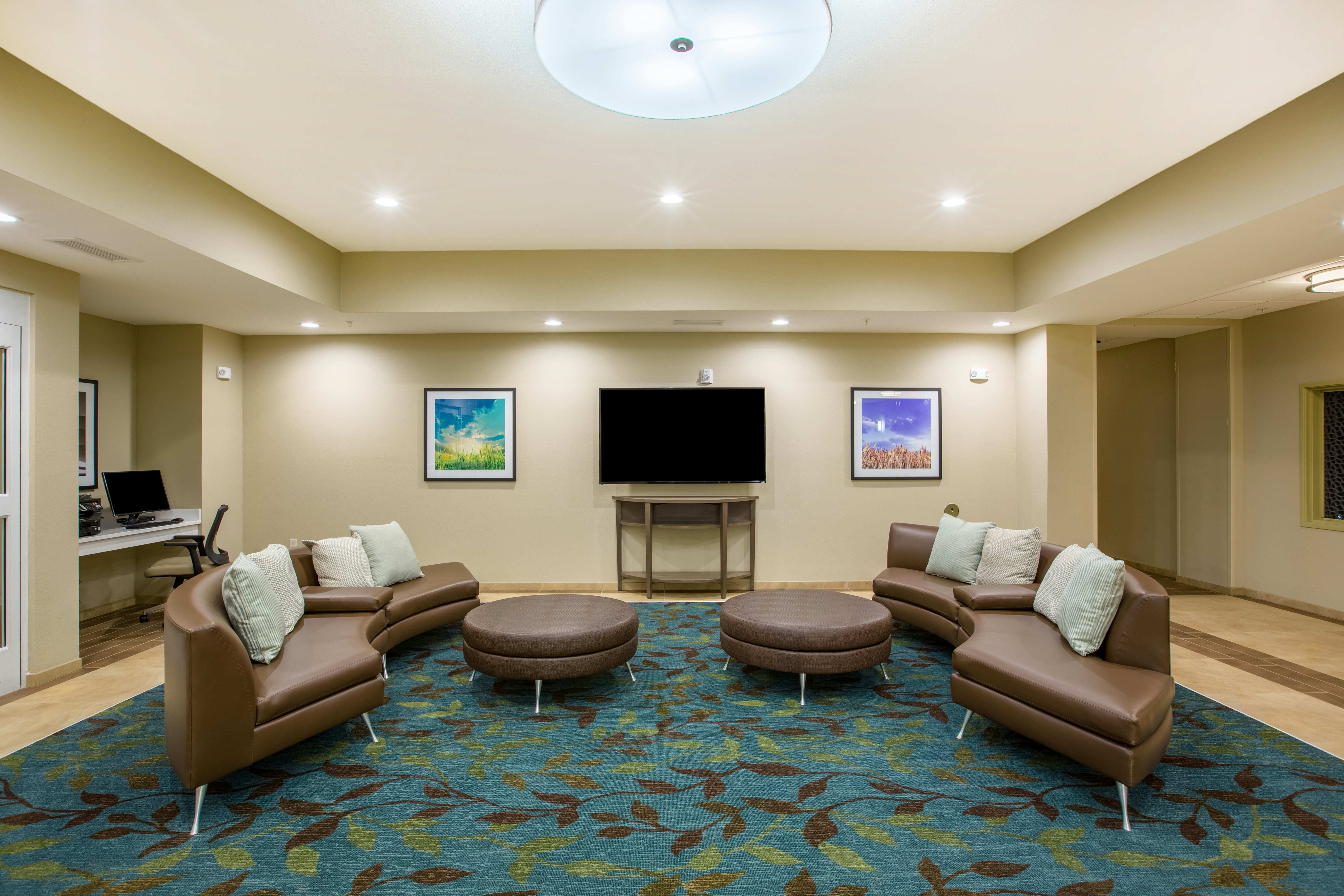 CANDLEWOOD SUITES OMAHA - MILLARD AREA 9/21