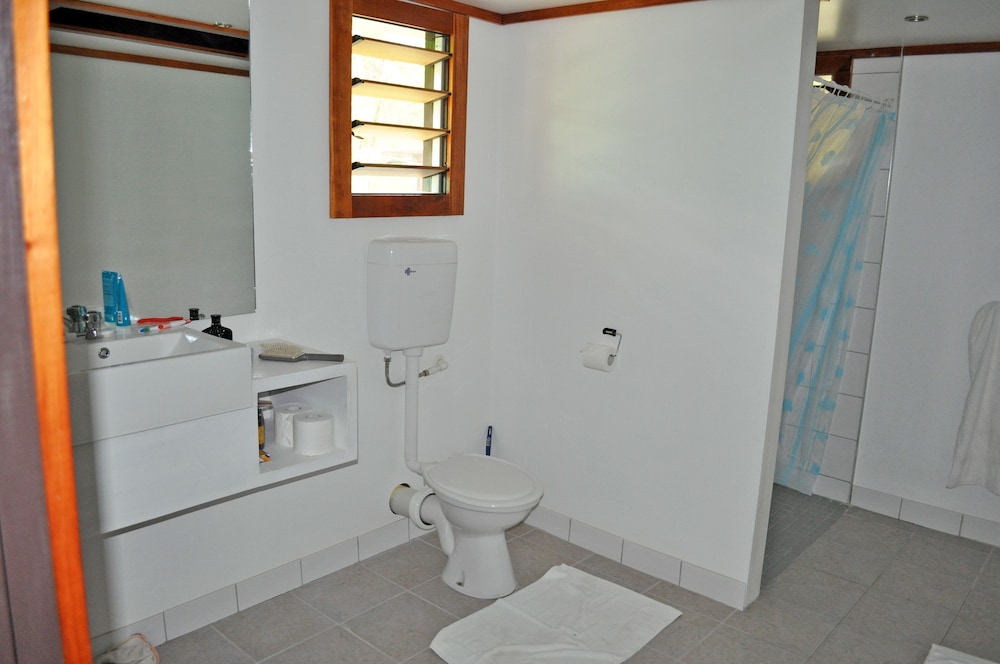 Ratu Kini Backpackers & Dive Resort 23/67