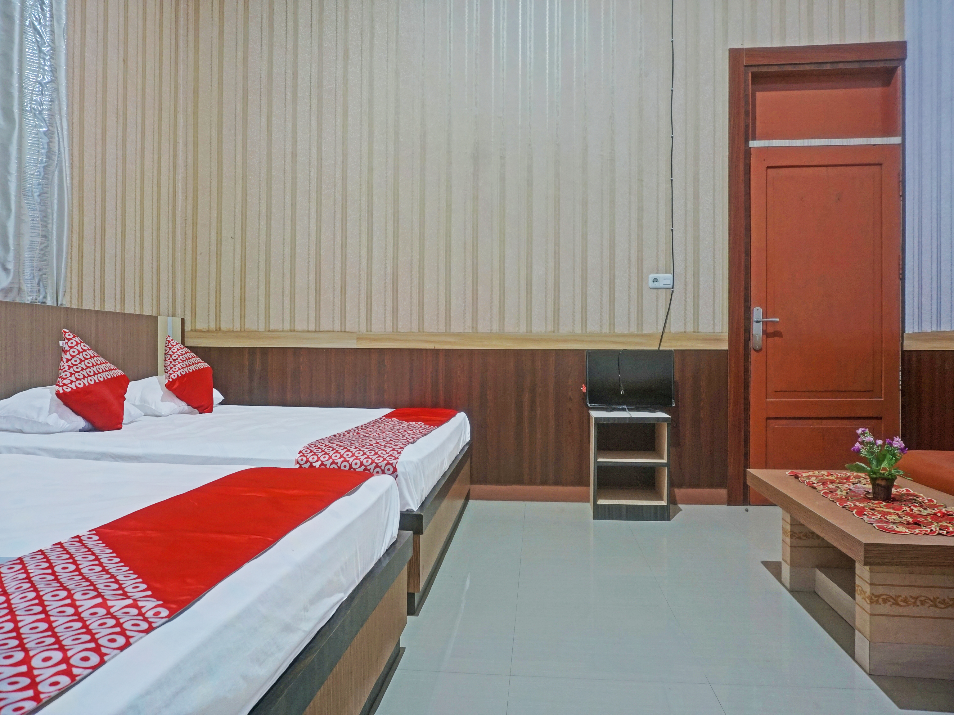 Indonesia, Family, Suite