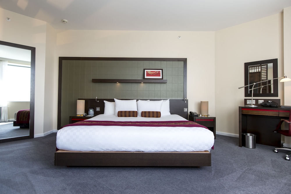 Hilton London Canary Wharf 20/74