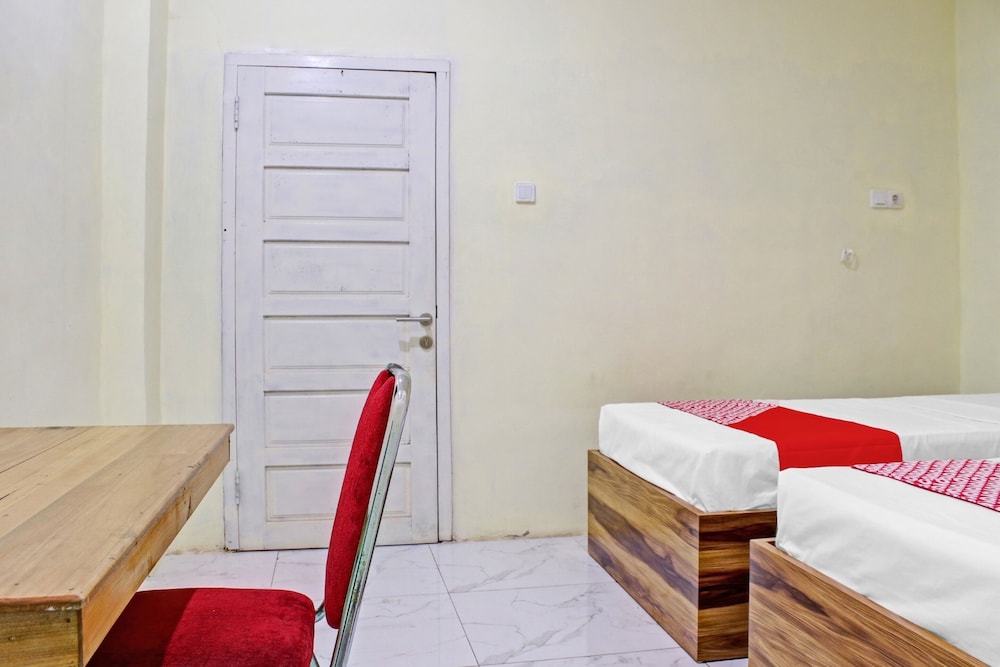 OYO 90112 Hotel Permata Inn 9/18