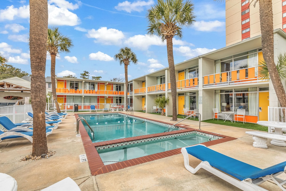 Holiday Shores 43/50