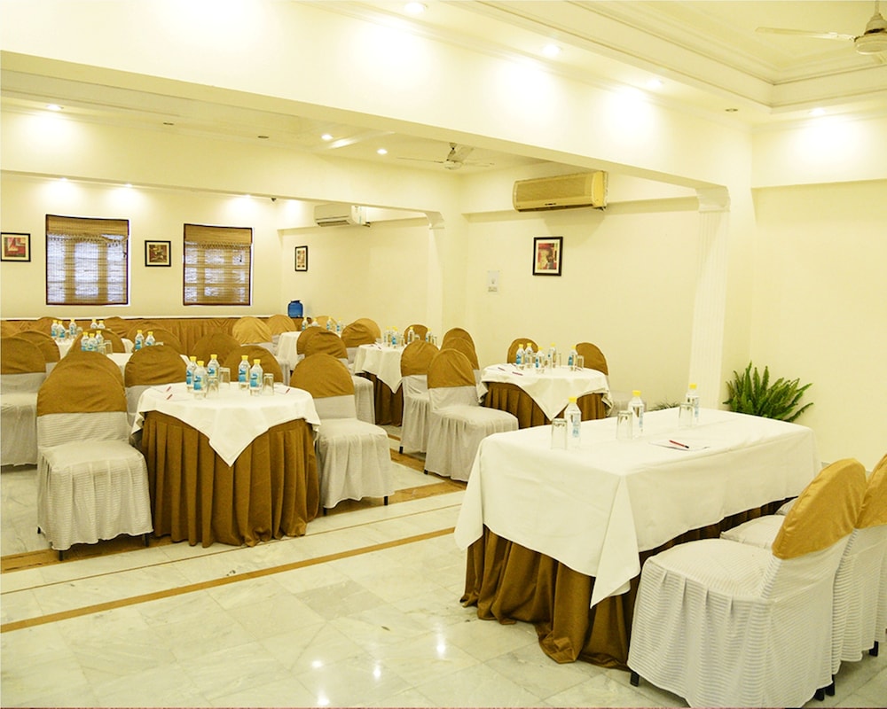 SHIVA RESIDENCY 26/35
