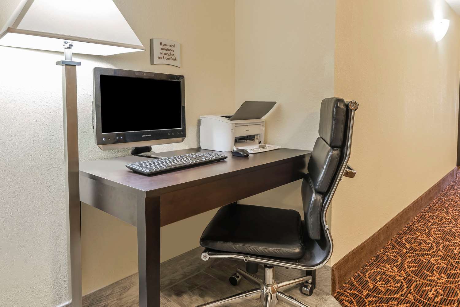 Quality Inn & Suites Pittsburgh Harmarville 11/17